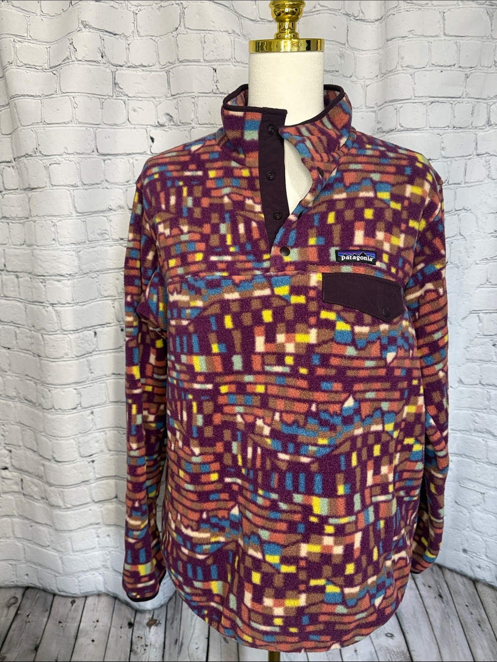Patagonia Pull Over Fleece Jacket- medium